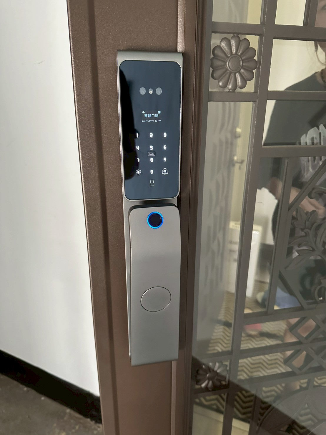 北投｜超薄款掌靜脈人臉辨識電子鎖